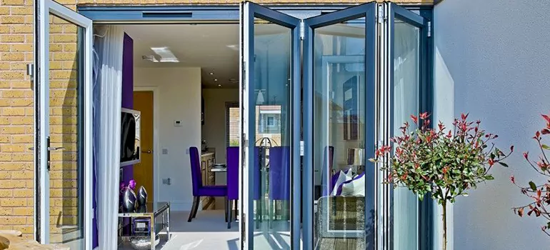 Commercial Door Glass Repair in Brisbane, QLD